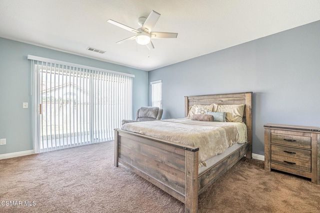 3459 Whisper Sands Avenue, Rosamond, CA 93560