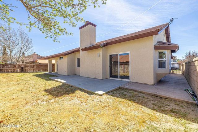 3459 Whisper Sands Avenue, Rosamond, CA 93560