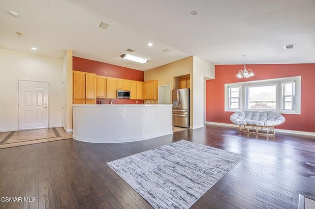 3459 Whisper Sands Avenue, Rosamond, CA 93560