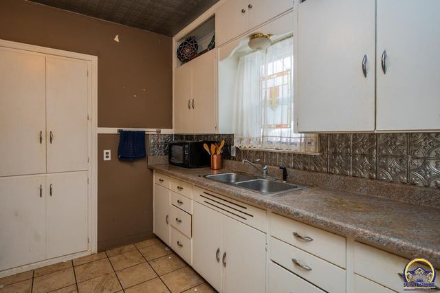 1119 NE Michigan AVE, Topeka, KS 66616