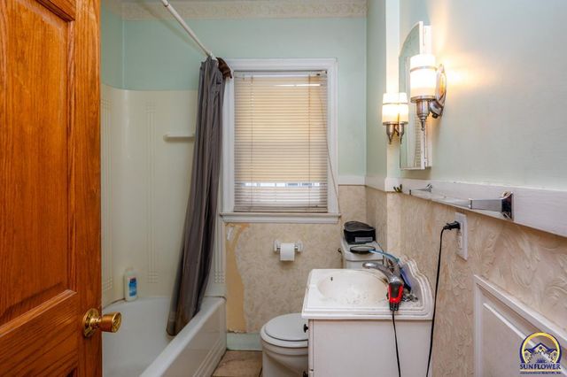 1119 NE Michigan AVE, Topeka, KS 66616