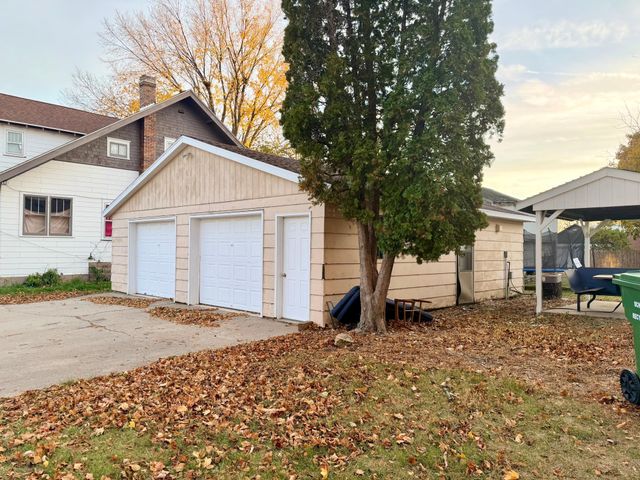 1224 4th Avenue, Worthington, MN 56187