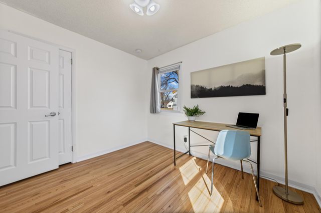 5248 Florida Avenue N, Crystal, MN 55428