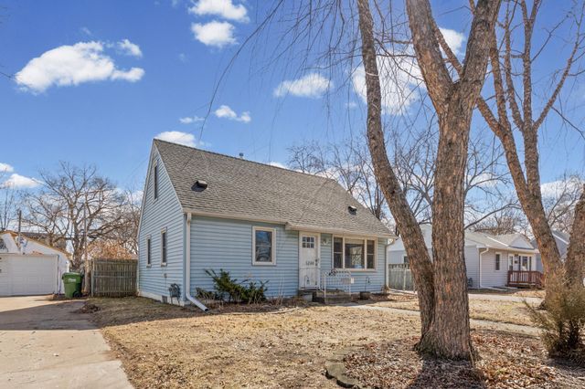 5248 Florida Avenue N, Crystal, MN 55428