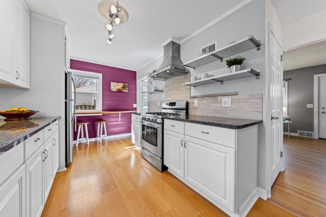 5248 Florida Avenue N, Crystal, MN 55428