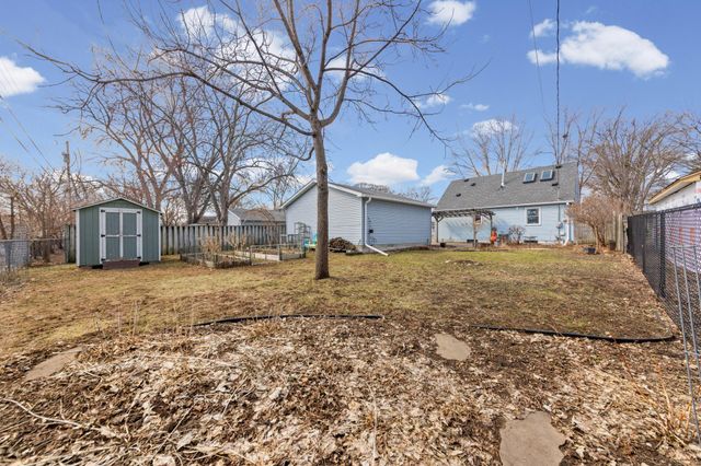 5248 Florida Avenue N, Crystal, MN 55428