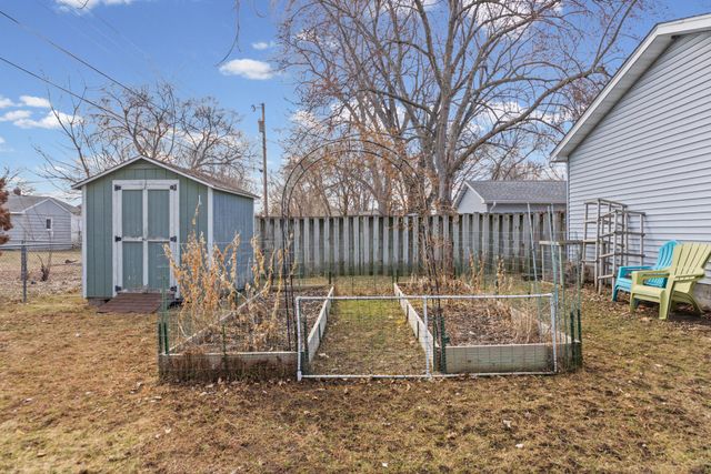 5248 Florida Avenue N, Crystal, MN 55428