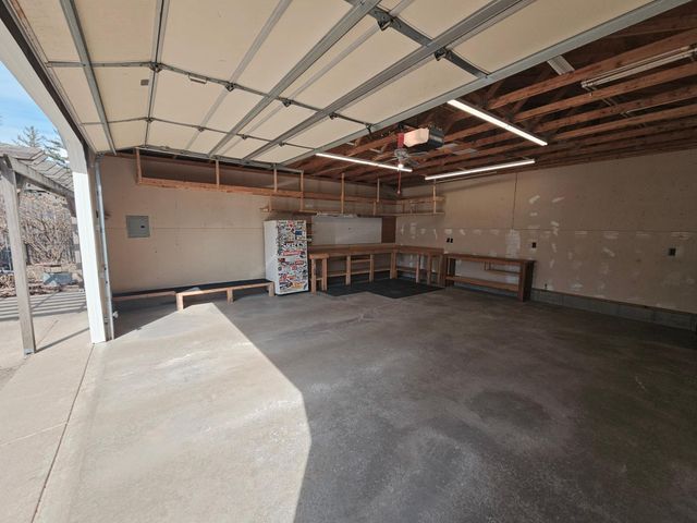 5248 Florida Avenue N, Crystal, MN 55428