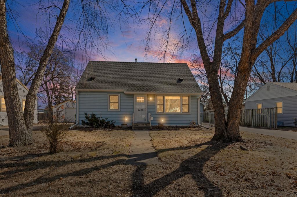 5248 Florida Avenue N, Crystal, MN 55428