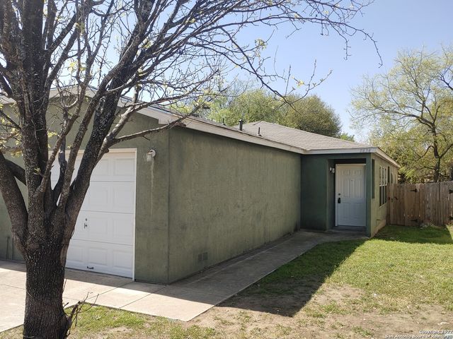3834 MAVERICK CRK, San Antonio, TX 78247