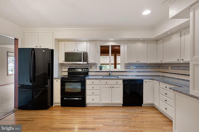 124 DECKER DR, Newark, DE 19711