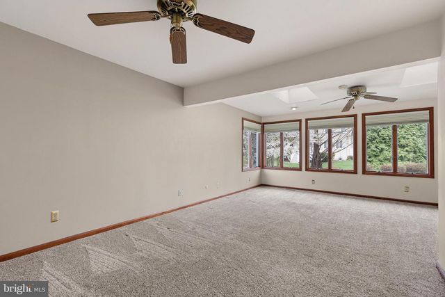 124 DECKER DR, Newark, DE 19711