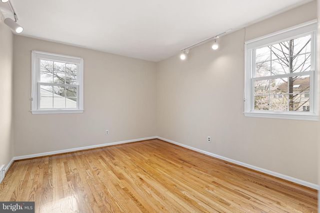 124 DECKER DR, Newark, DE 19711