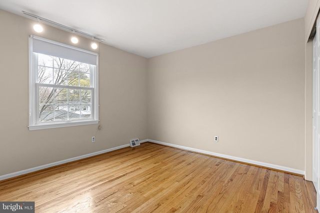 124 DECKER DR, Newark, DE 19711