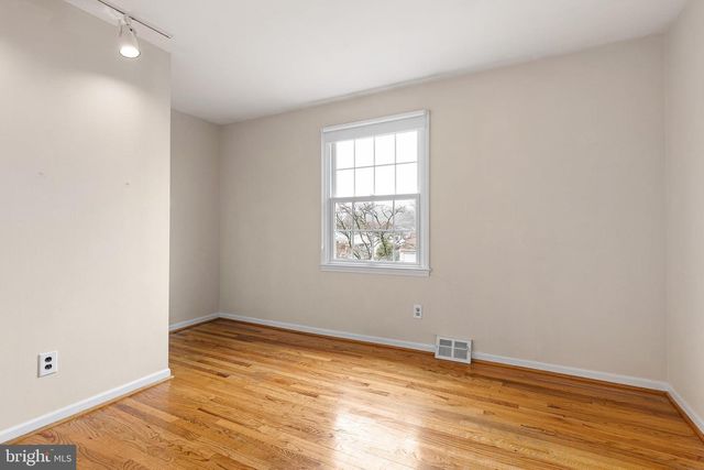 124 DECKER DR, Newark, DE 19711