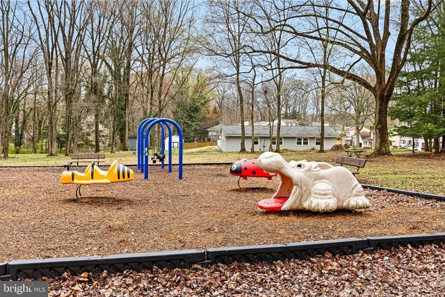 124 DECKER DR, Newark, DE 19711