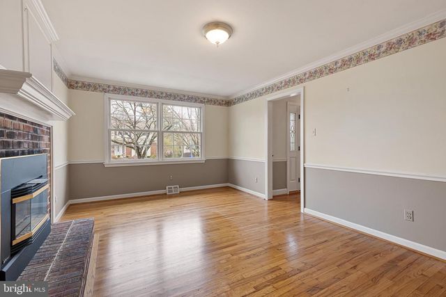 124 DECKER DR, Newark, DE 19711