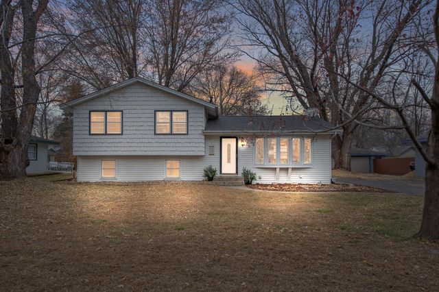 4743 104th Avenue NE, Circle Pines, MN 55014