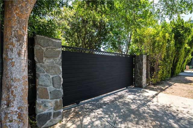 3544 Laurel Canyon, Studio City, CA 91604
