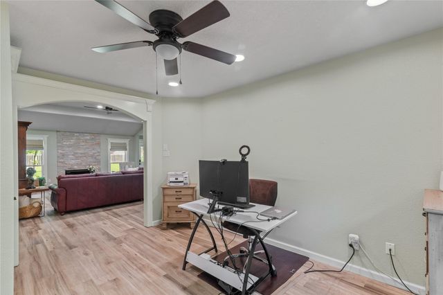 27111 Broadford, Magnolia, TX 77355