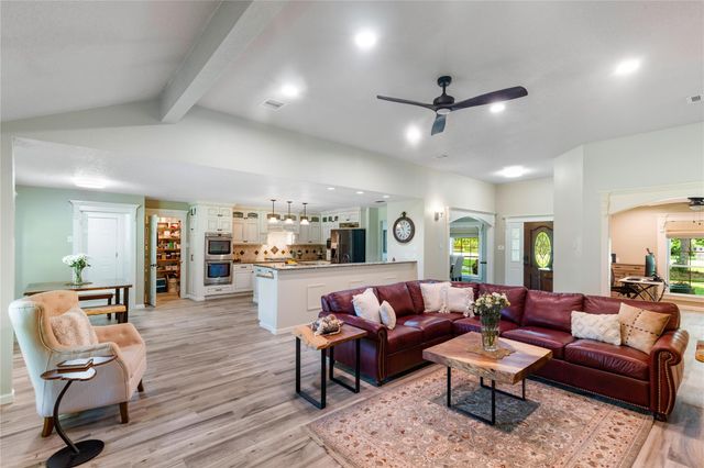 27111 Broadford, Magnolia, TX 77355