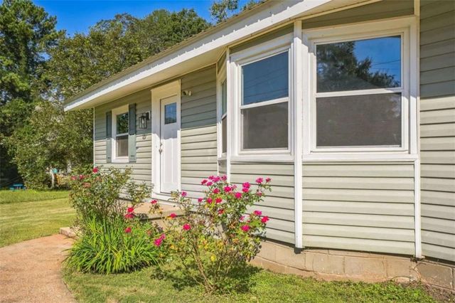 309 Lagrange Street, Grantville, GA 30220