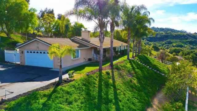 11106 Calgary Way, Valley Center, CA 92082