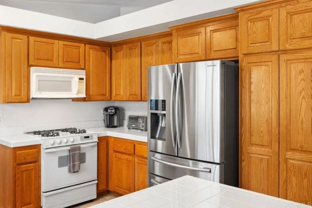 11106 Calgary Way, Valley Center, CA 92082