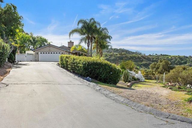 11106 Calgary Way, Valley Center, CA 92082