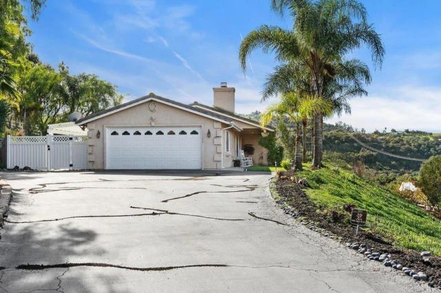 11106 Calgary Way, Valley Center, CA 92082