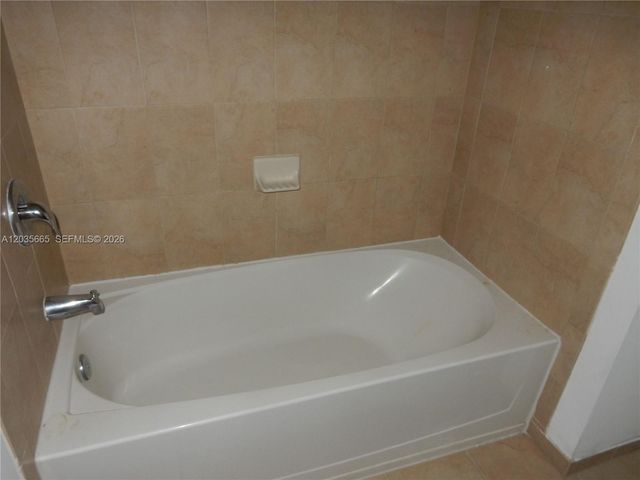 3467 W 89th Ter 0, Hialeah, FL 33018