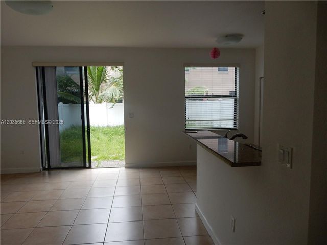 3467 W 89th Ter 0, Hialeah, FL 33018