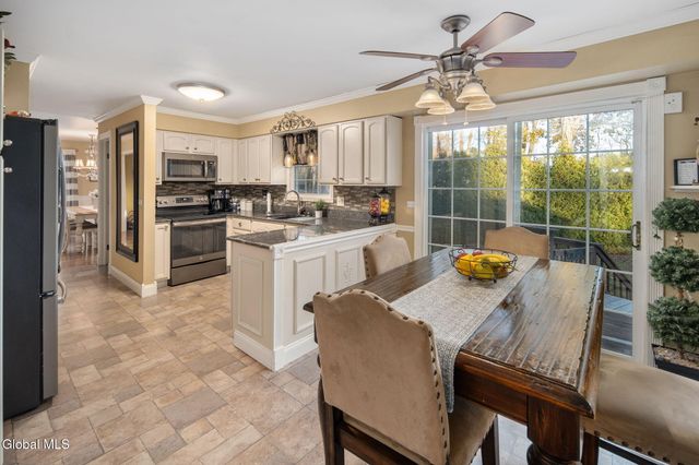 25 Longview Drive, Clifton Park, NY 12065