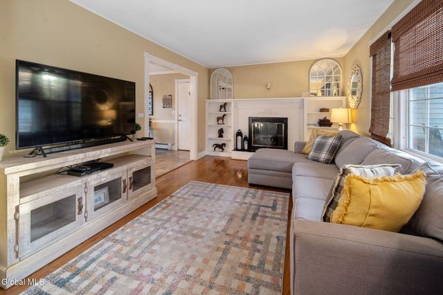 25 Longview Drive, Clifton Park, NY 12065