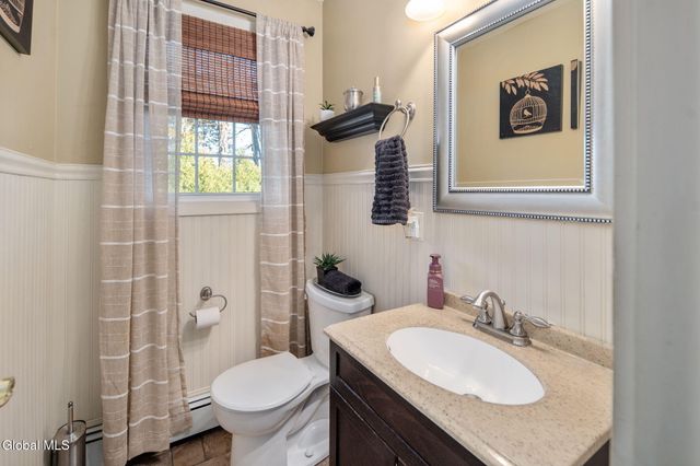 25 Longview Drive, Clifton Park, NY 12065