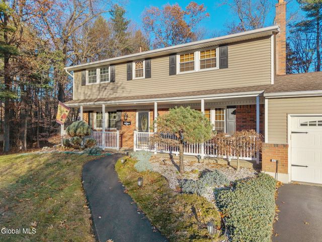 25 Longview Drive, Clifton Park, NY 12065