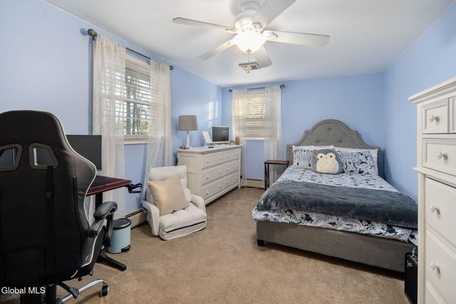 25 Longview Drive, Clifton Park, NY 12065