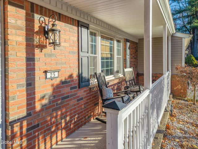 25 Longview Drive, Clifton Park, NY 12065