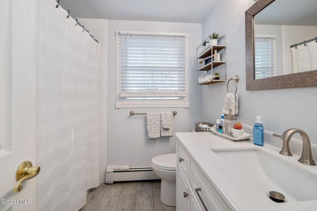 25 Longview Drive, Clifton Park, NY 12065