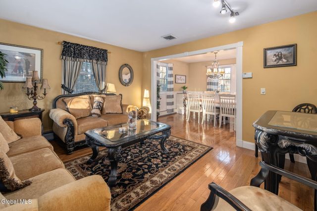 25 Longview Drive, Clifton Park, NY 12065