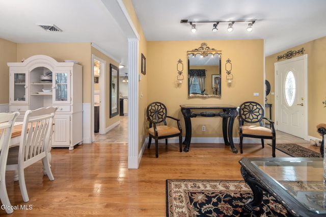 25 Longview Drive, Clifton Park, NY 12065