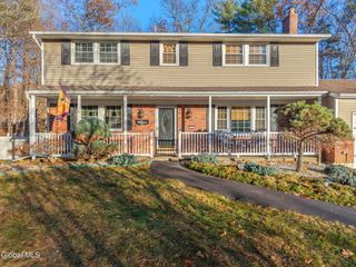 25 Longview Drive, Clifton Park, NY 12065