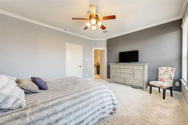 26 W Oaks Drive, Houston, TX 77058