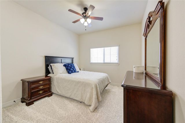 26 W Oaks Drive, Houston, TX 77058