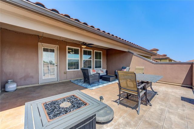 26 W Oaks Drive, Houston, TX 77058