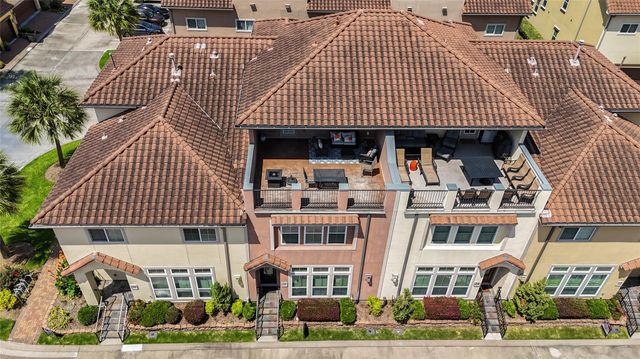 26 W Oaks Drive, Houston, TX 77058