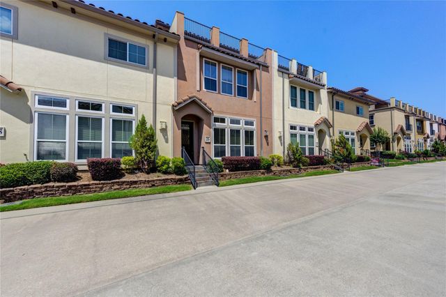 26 W Oaks Drive, Houston, TX 77058