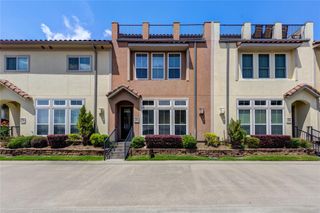 26 W Oaks Drive, Houston, TX 77058