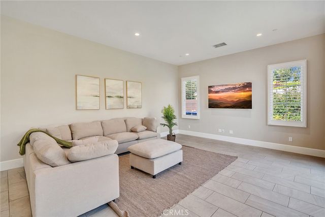 247 Oceano, Irvine, CA 92602
