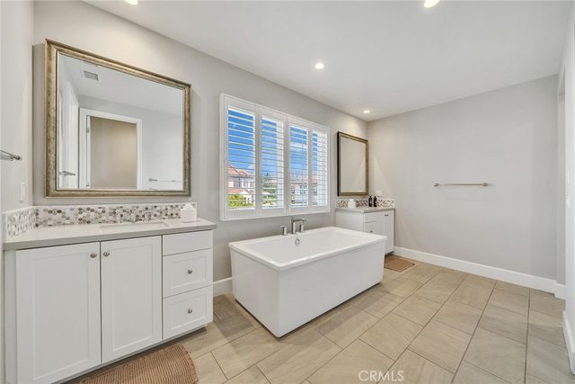 247 Oceano, Irvine, CA 92602